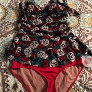 Torrid swimsuit tankini two piece set size2 /XXL
